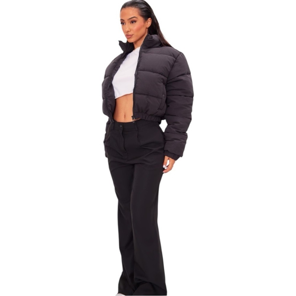 PrettyLittleThing Peachskin Cropped Bubble Puffer Size 6 NWT Black - Picture 3 of 4